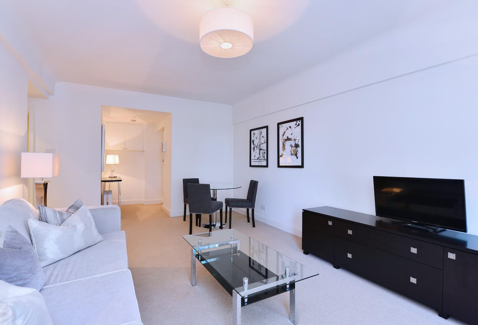 Flat Fulham Road in Greater London
