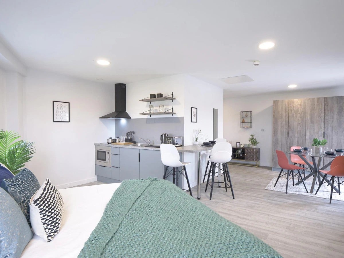 Room Ashmoor Street in Preston