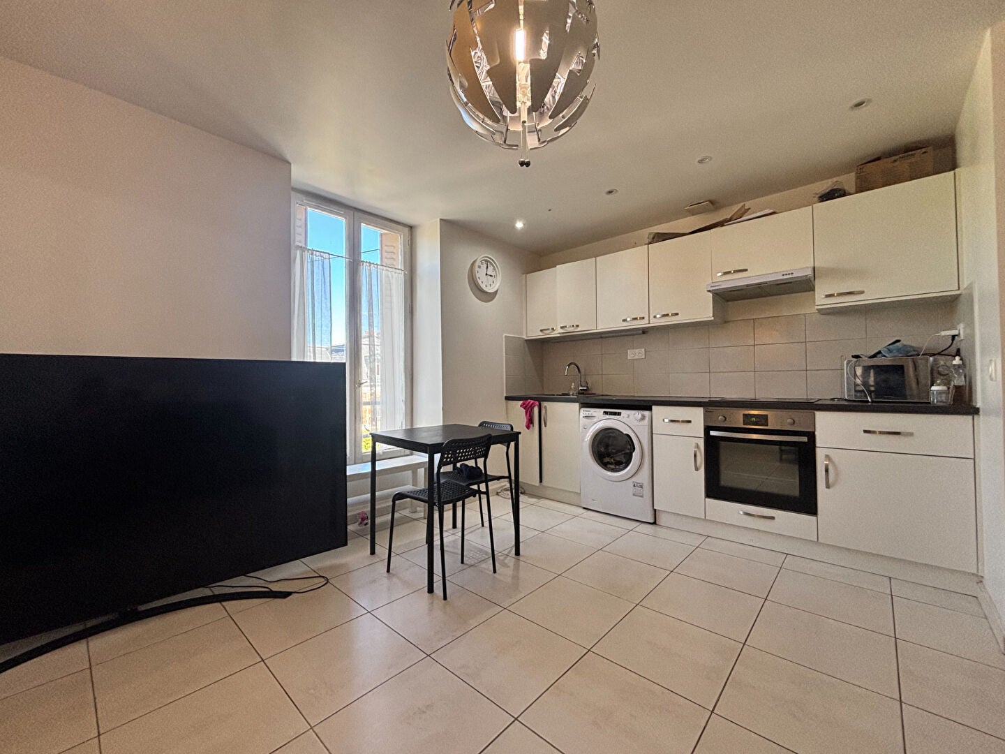 Appartement Place Léon Cassé à Corbeil-Essonnes