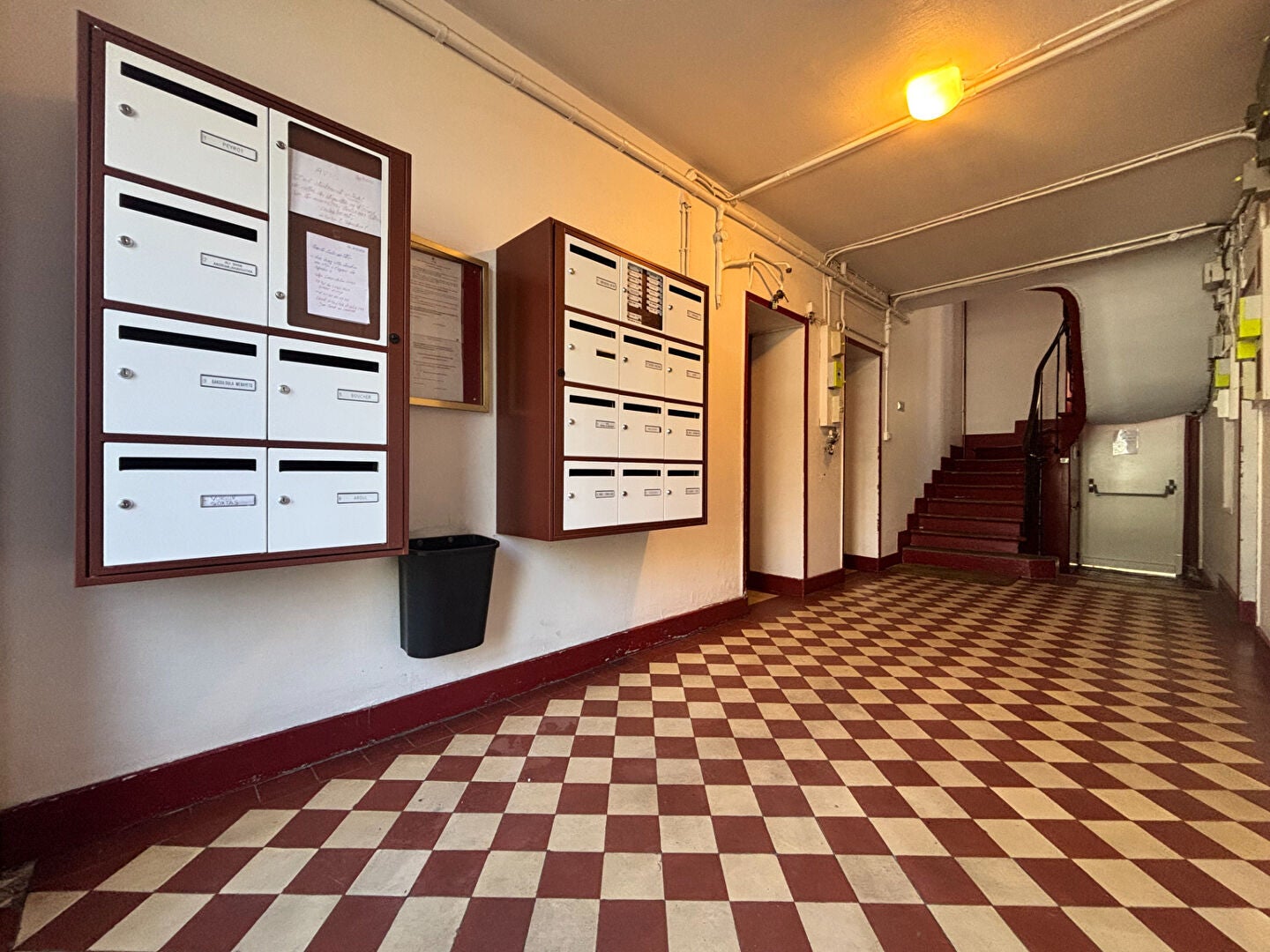 Appartement Place Léon Cassé à Corbeil-Essonnes