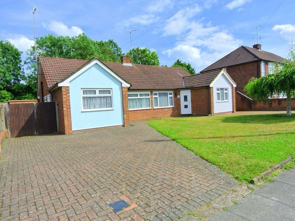 House Oak Way in Greater London