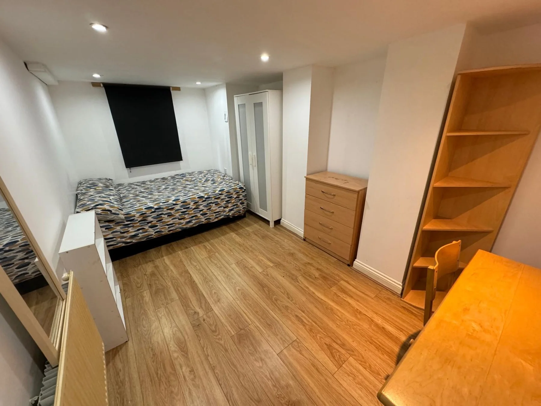 House Burchett Grove in Leeds