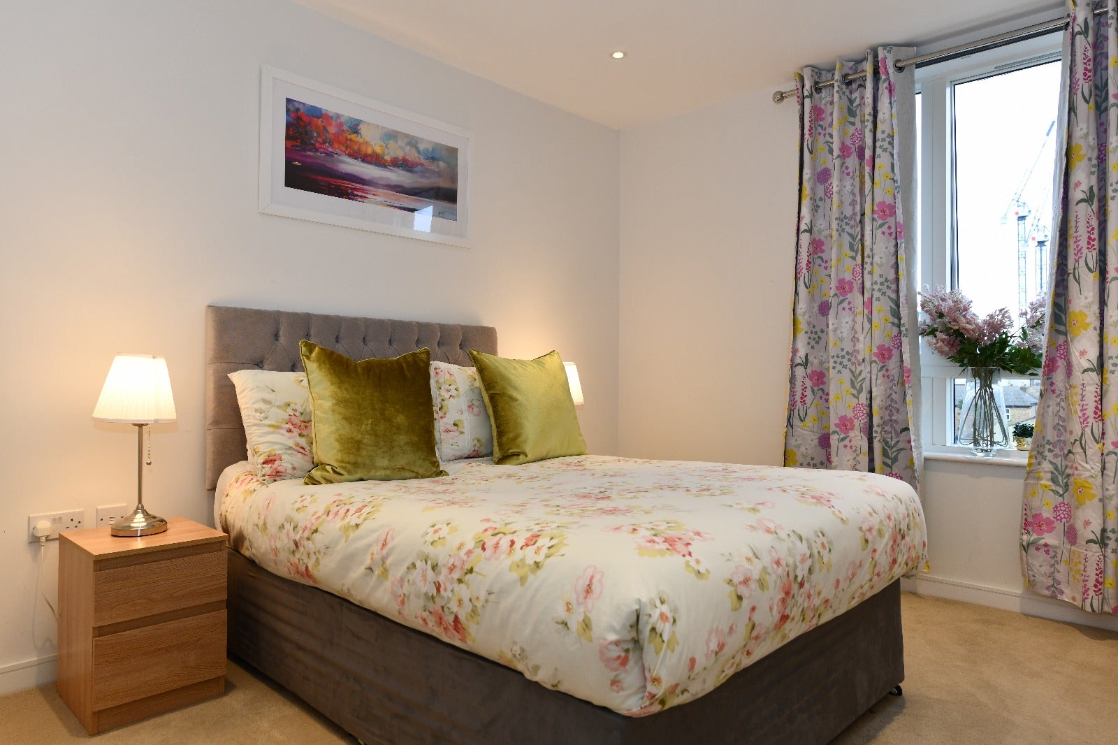 Flat Lionel Road South in Greater London