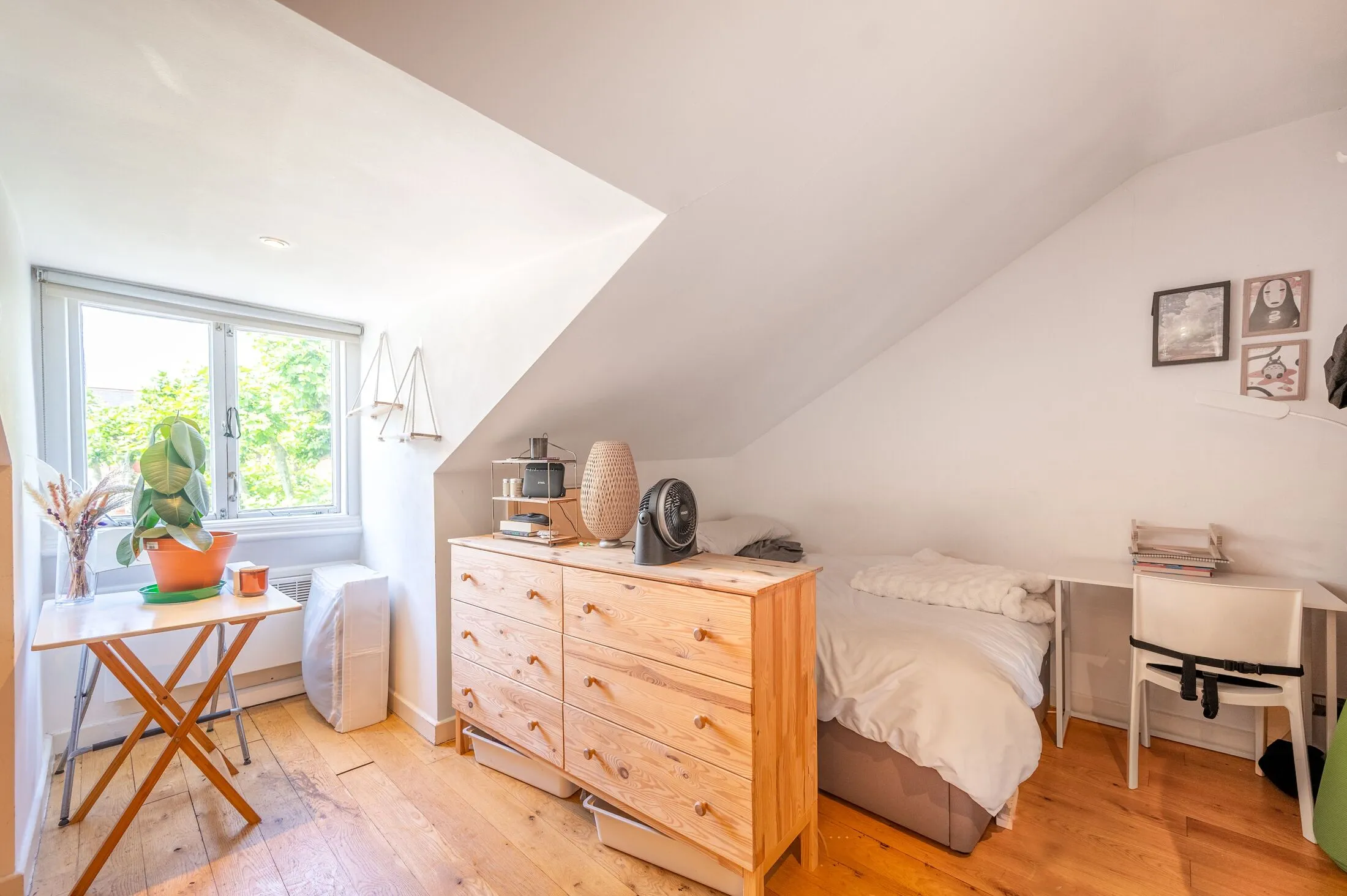 Room Randolph Avenue in City of Westminster