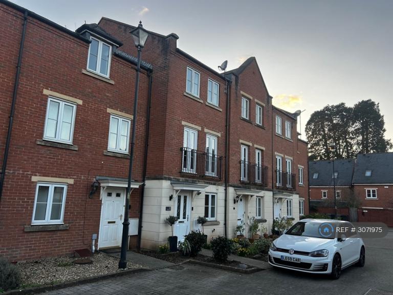 House Curie Mews in Exeter