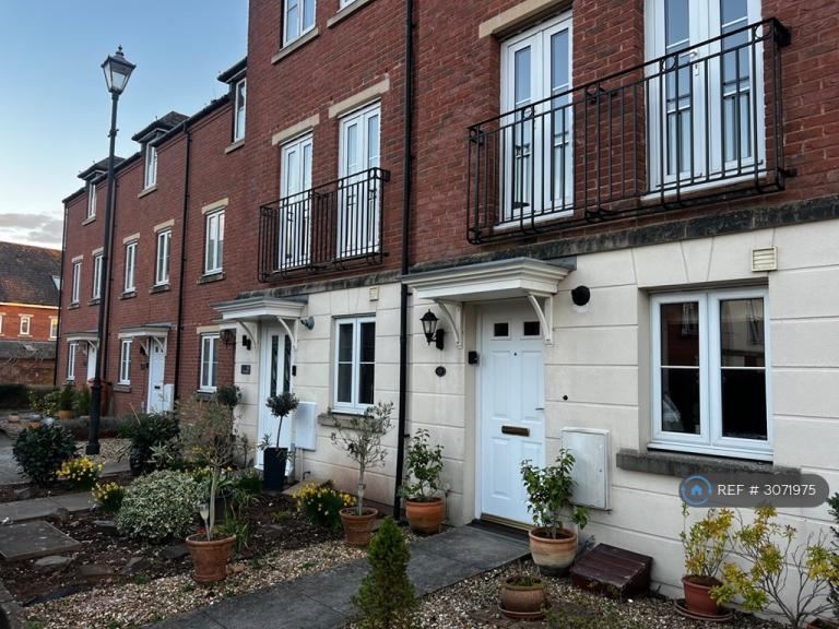 House Curie Mews in Exeter