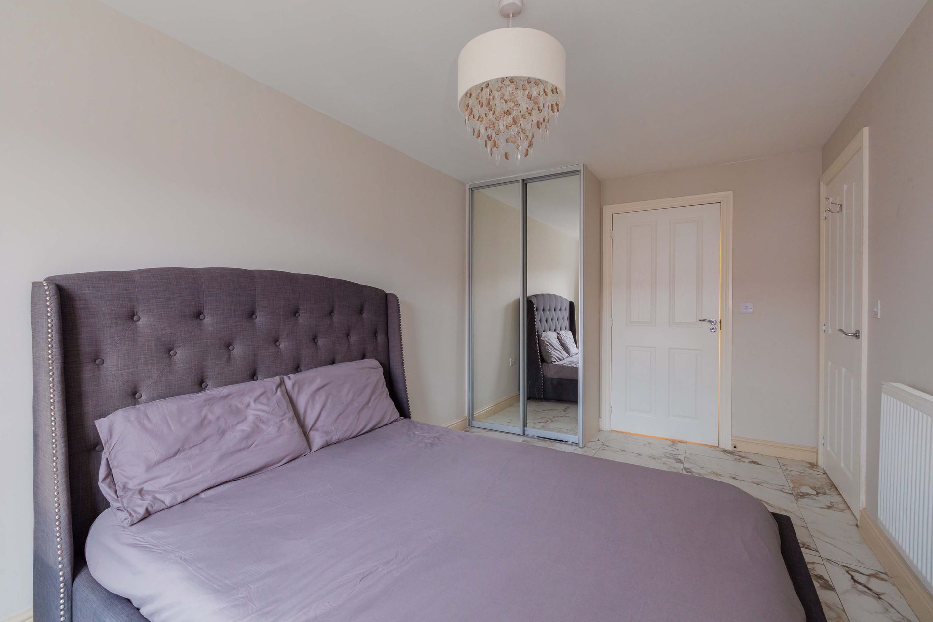 Flat Chadwick Road in Slough