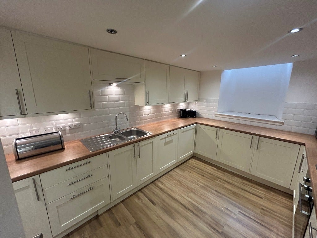 Flat Rossie Place in City of Edinburgh