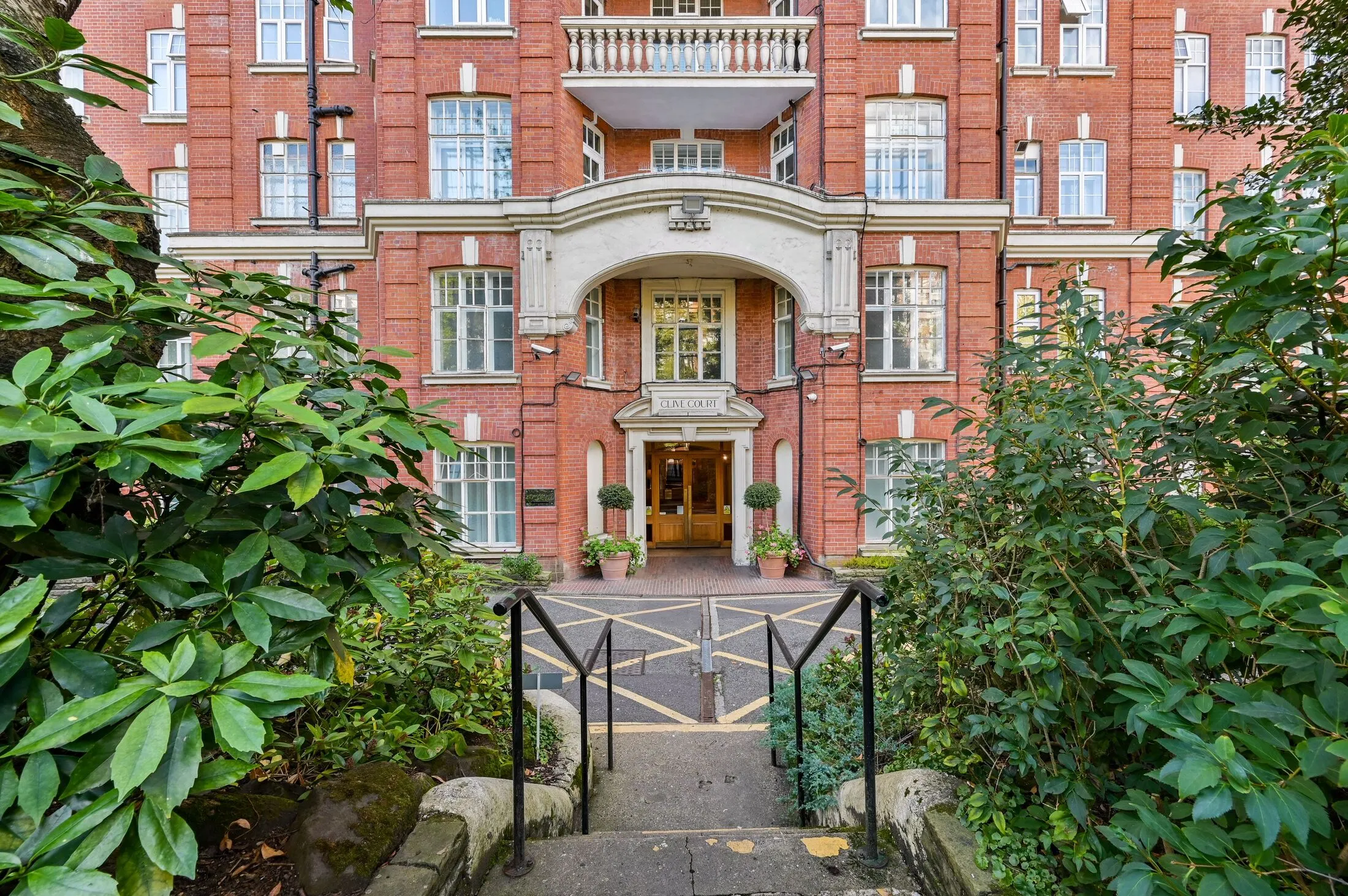 Flat Lanark Road in City of Westminster