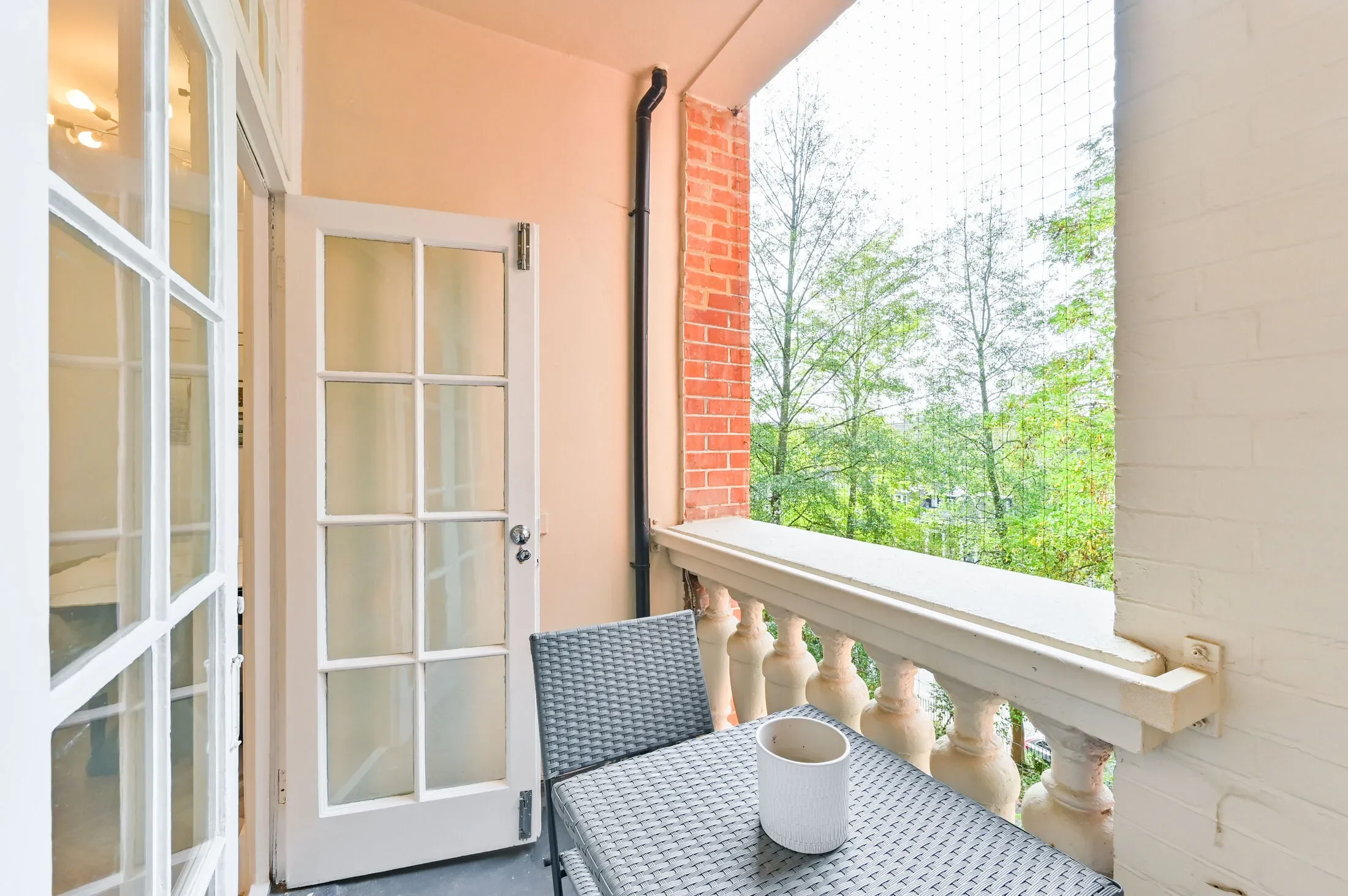 Flat Lanark Road in City of Westminster