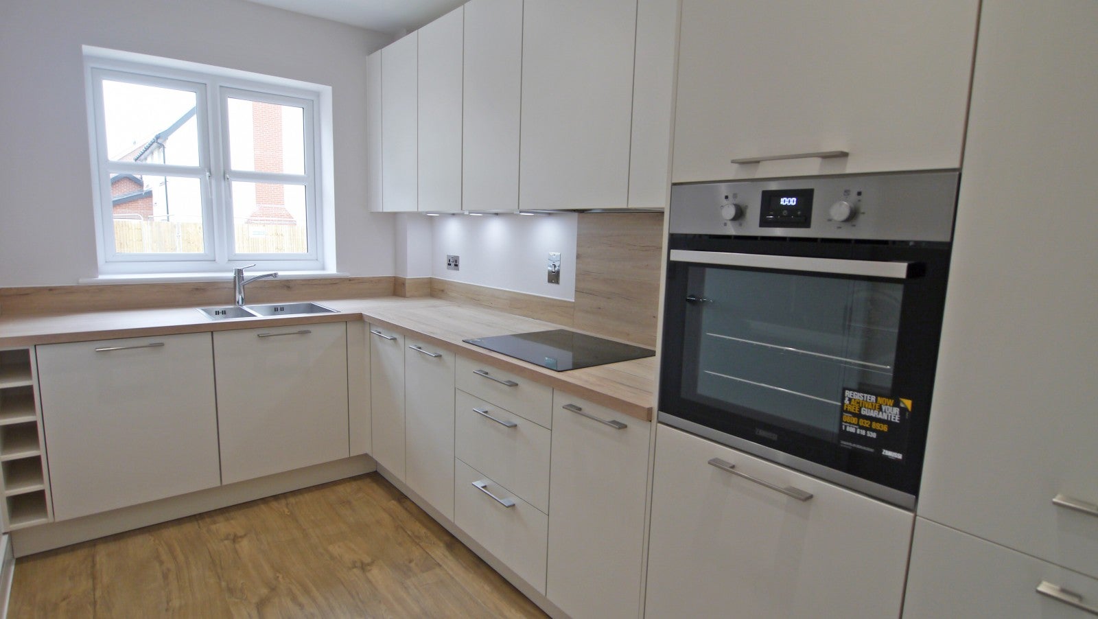 House Huntley Mews in Horsham