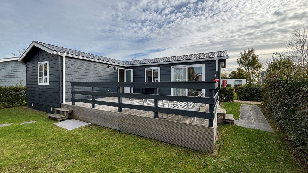 Huis Landmetersweg 1 S 49 in Oostkapelle