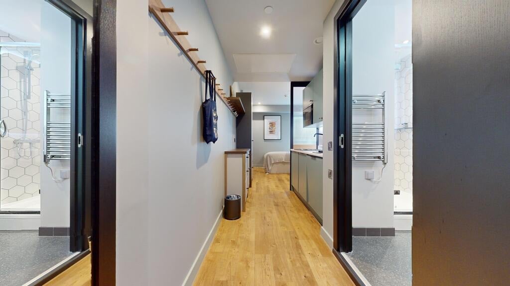Flat First Way in Greater London