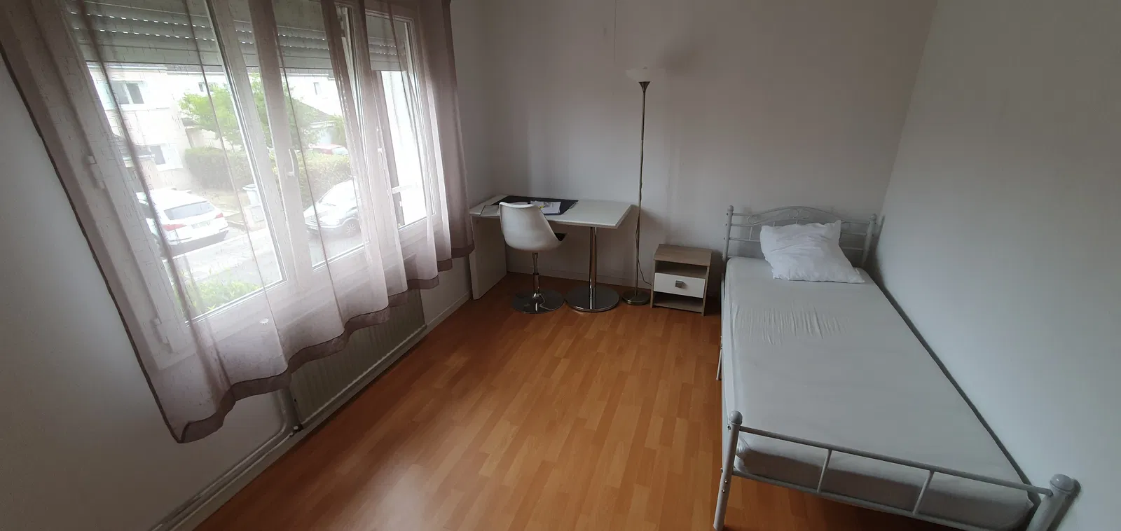 Chambre Sente de l'Écrin Boisé à Cergy
