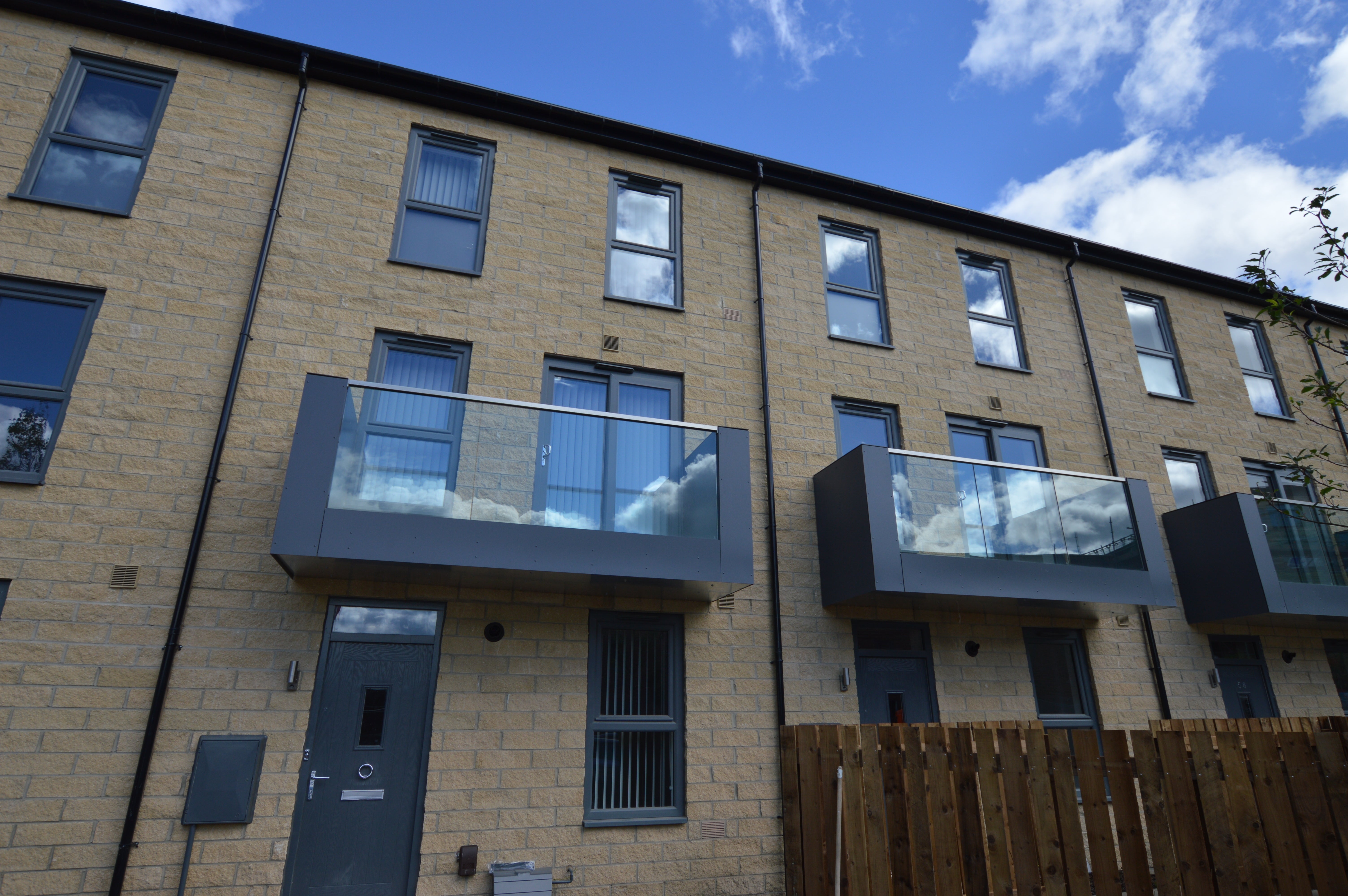 Flat Carnforth Avenue in Wakefield