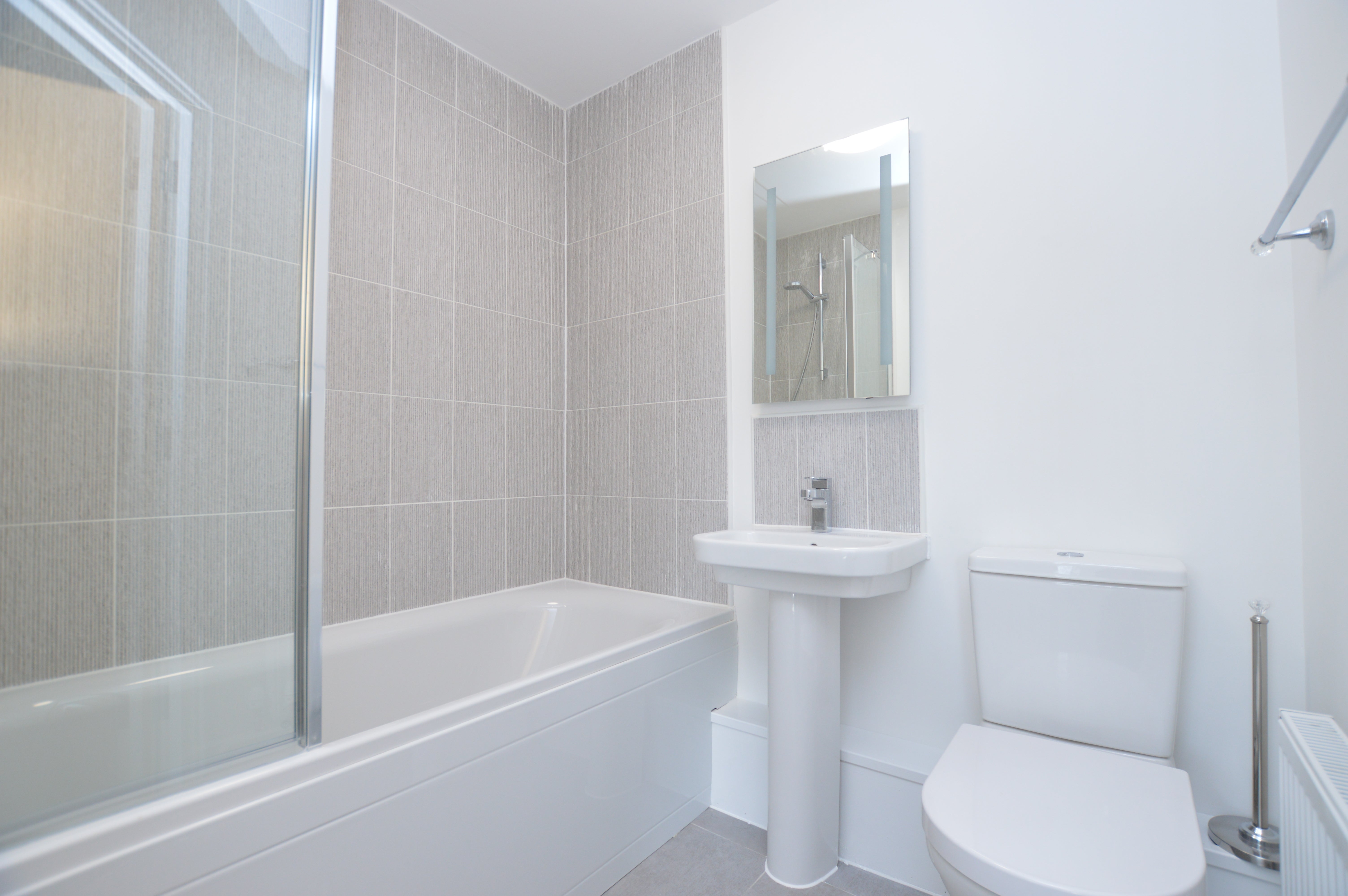 Flat Carnforth Avenue in Wakefield