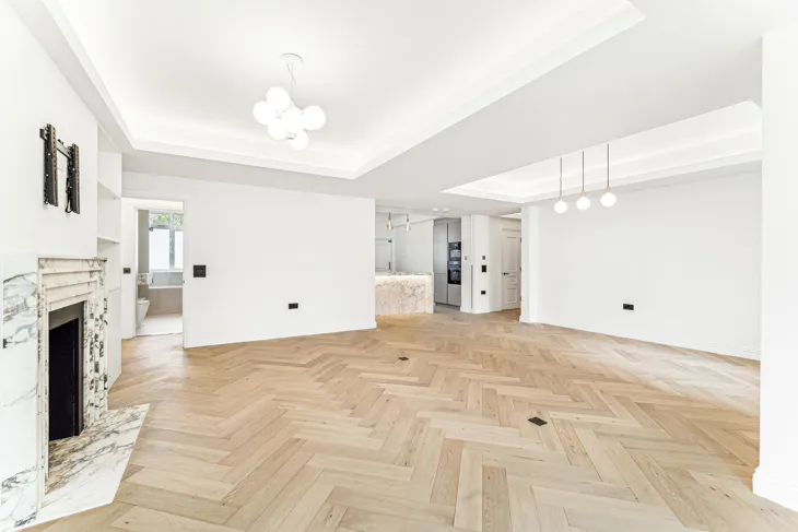 Flat Old Brompton Road in Greater London