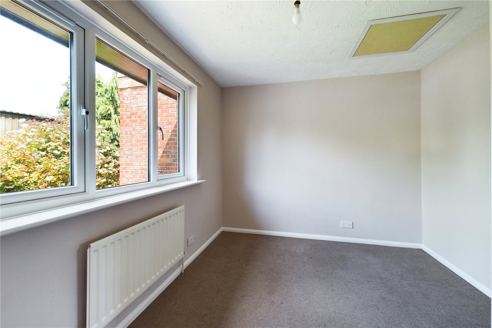 House Odette Gardens in Basingstoke and Deane