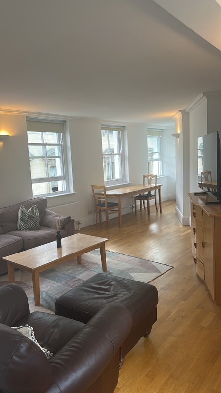 Room Rose Street in City of Westminster
