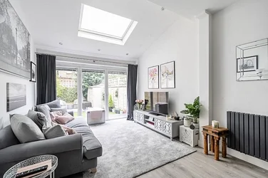 Flat Westview Close in Greater London