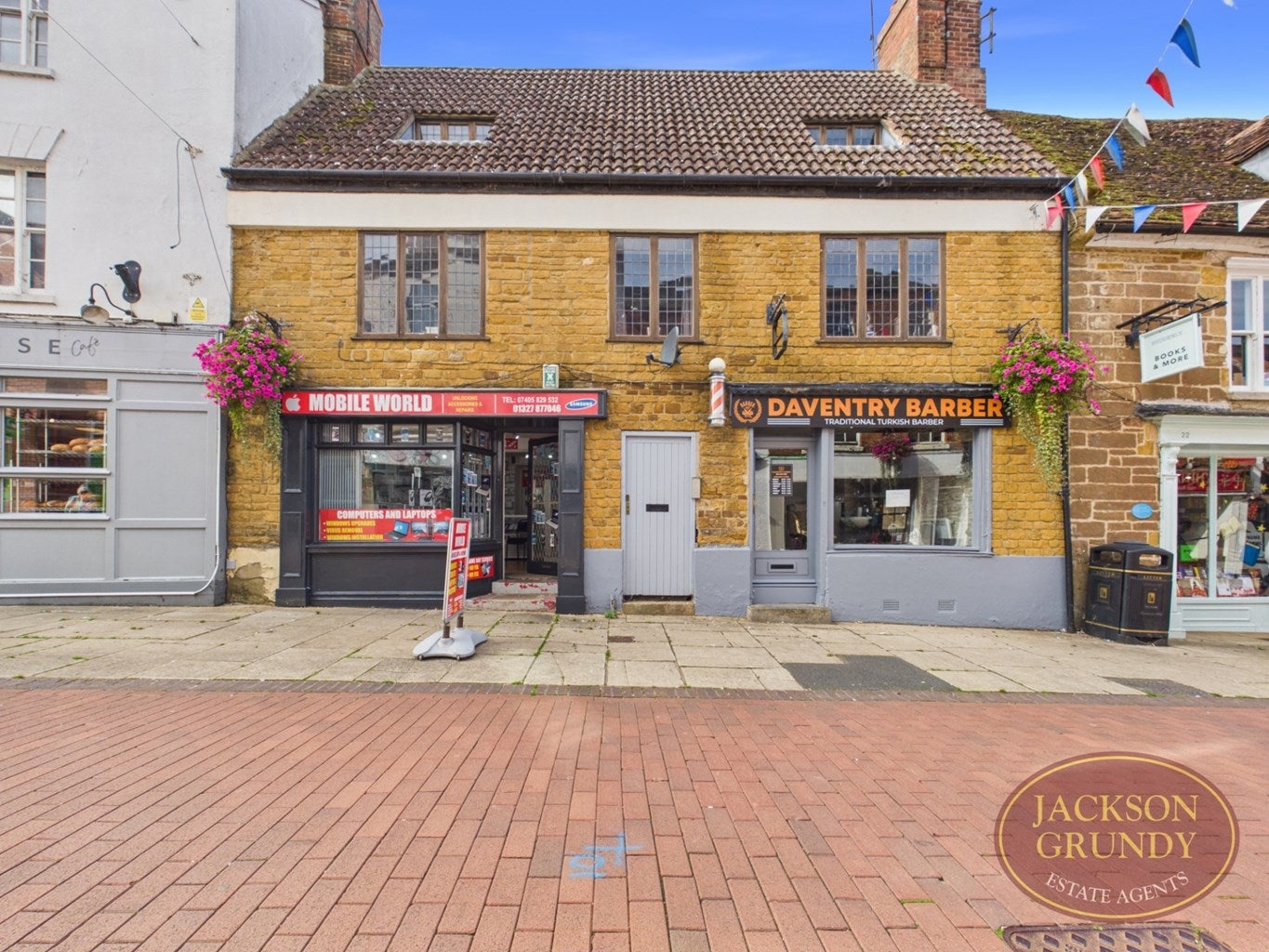 Flat Sheaf Street in Daventry