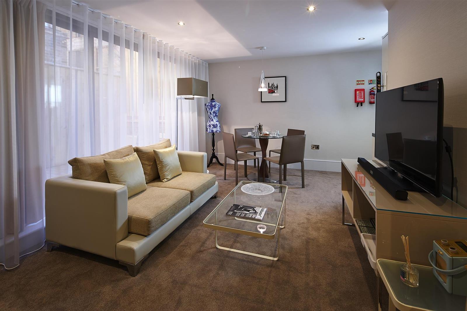 Flat Brompton Road in Greater London