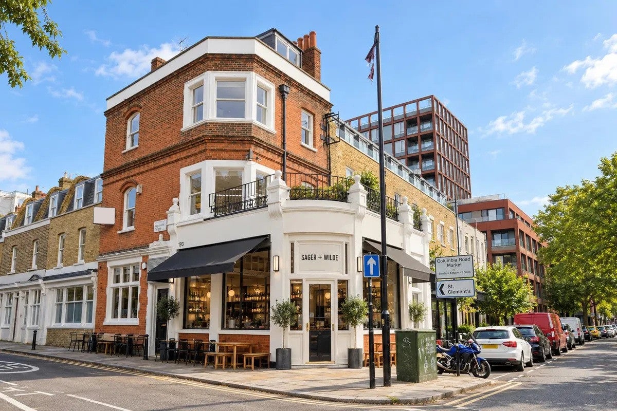 Flat Fellows Court in Greater London