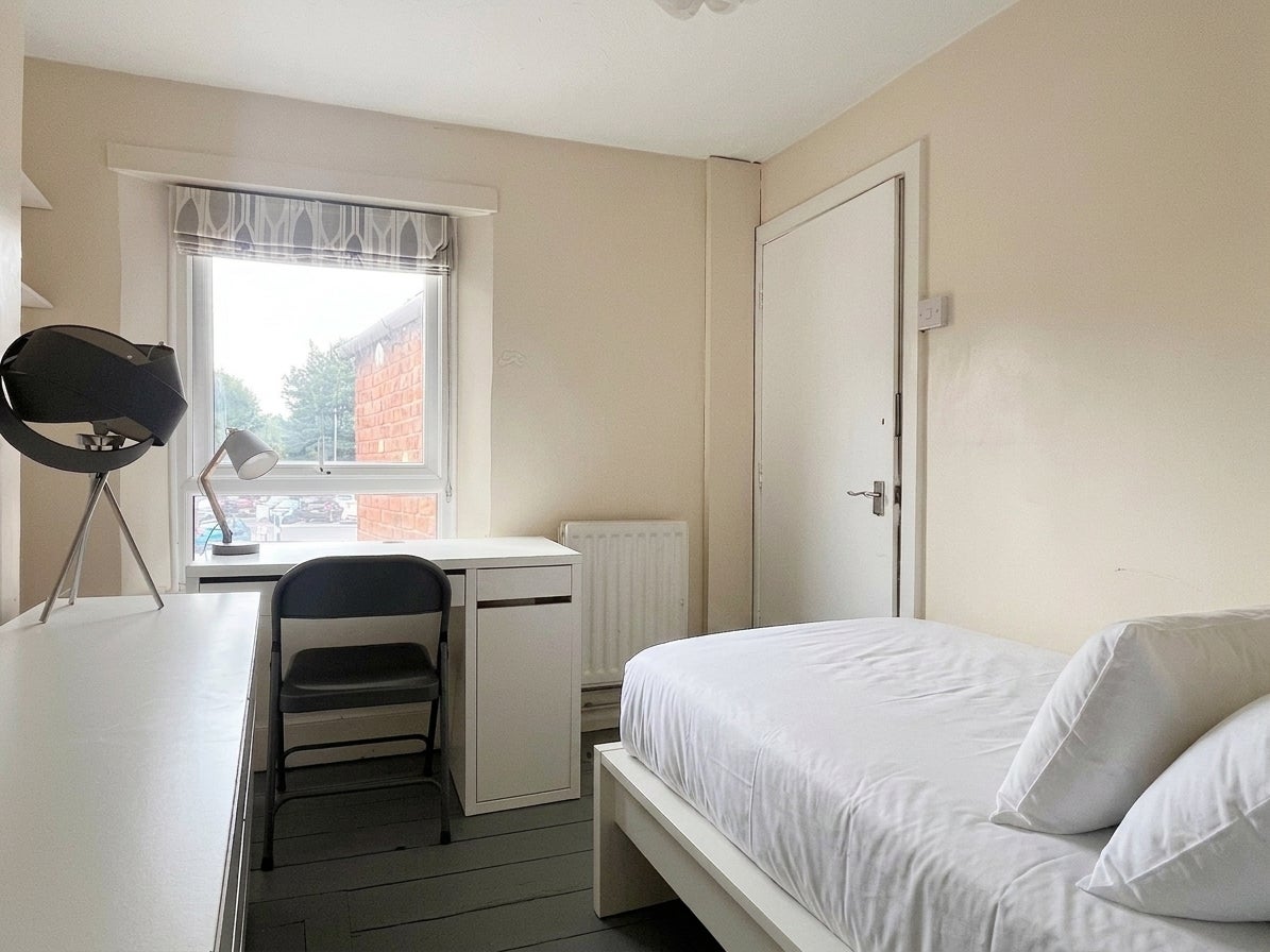 Room Worcester Street in Gloucester