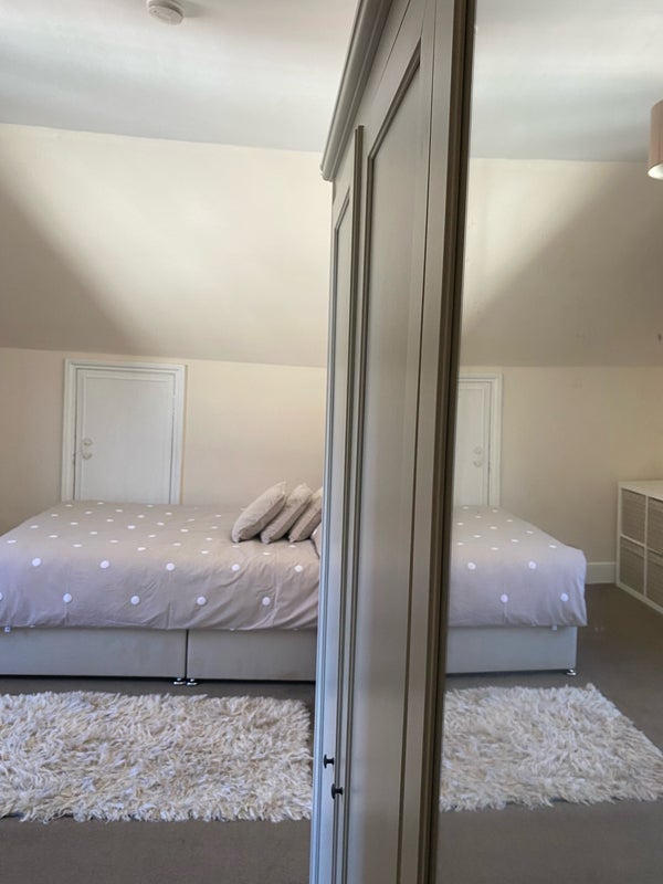 Room Rodway Road in Greater London