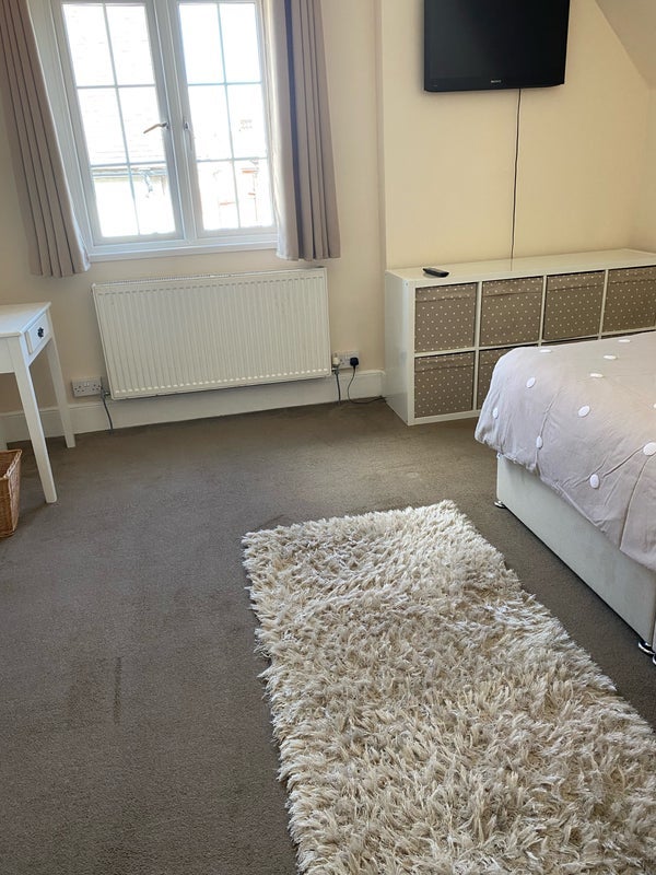 Room Rodway Road in Greater London