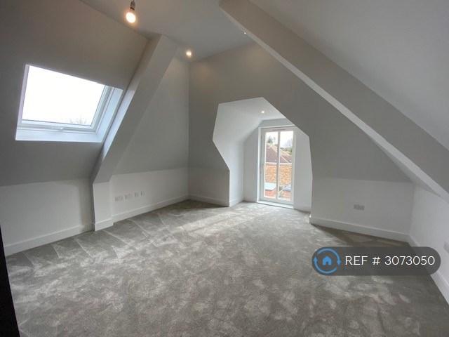 Flat Scotts Lane in Greater London