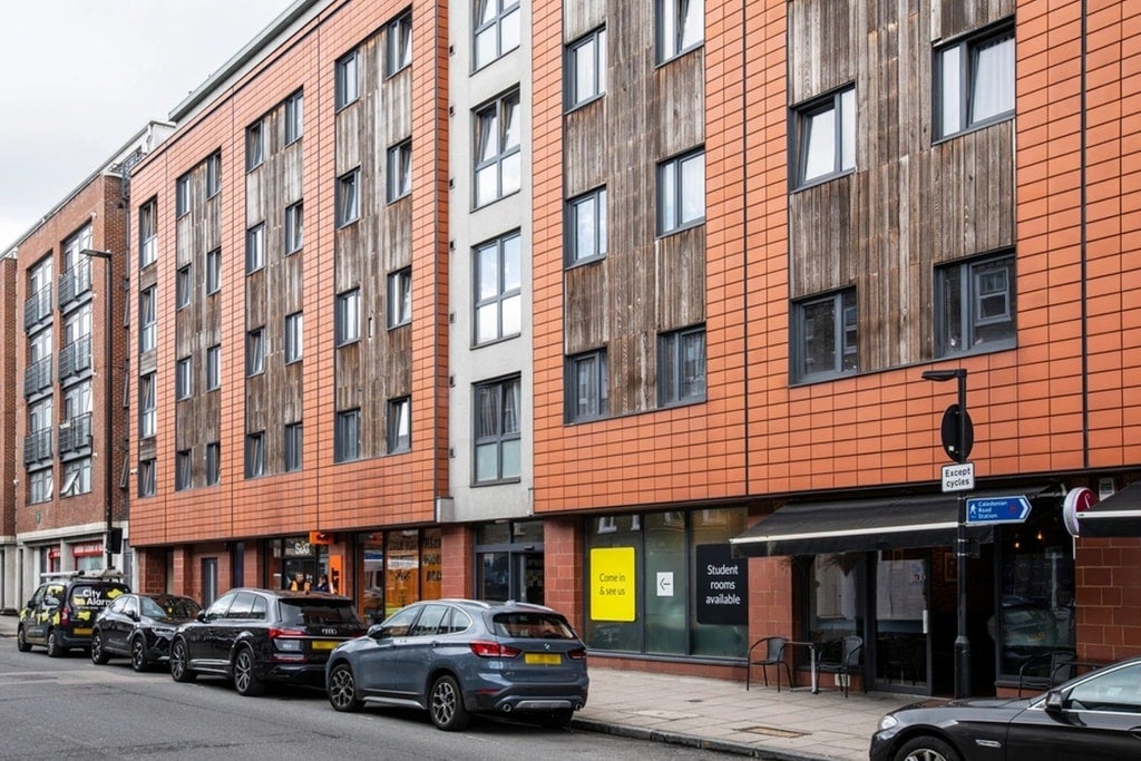 Room Caledonian Road in Greater London