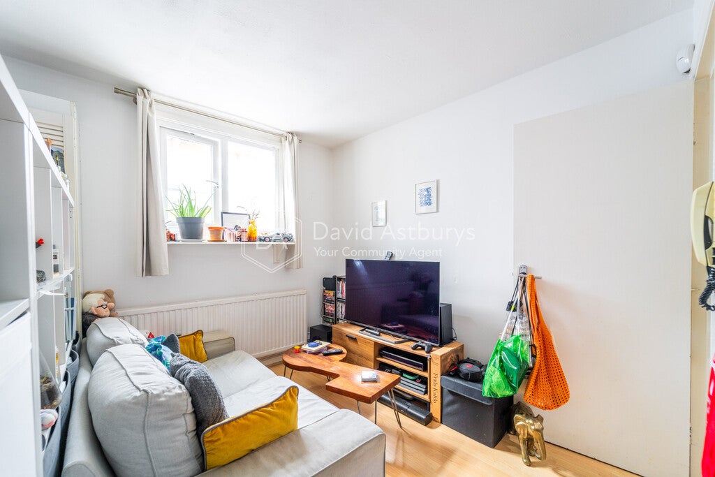 Flat Hampshire Street in Greater London