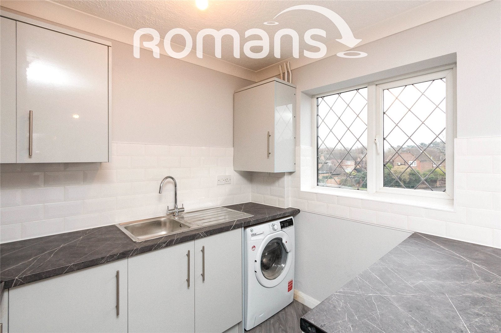 Flat Hawkesworth Drive in Surrey Heath