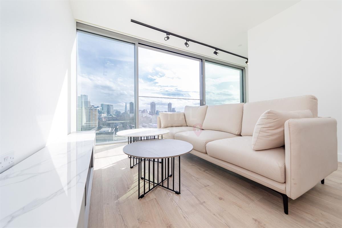 Flat Bollinder Place in London