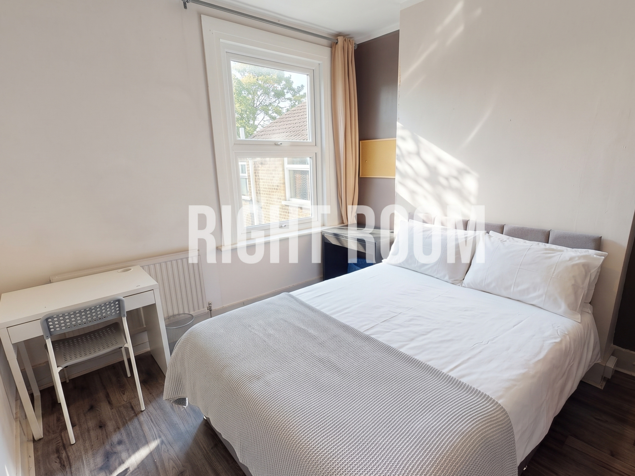Room Trundley's Road in Greater London