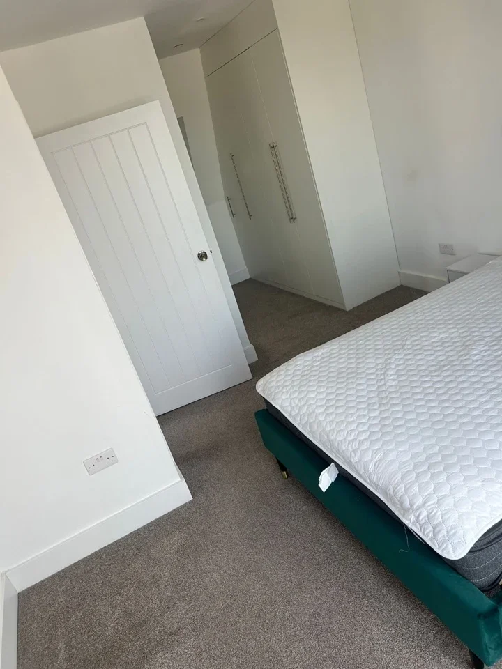 Room Davy Court in Rochester