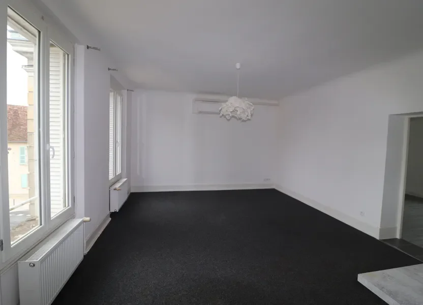 Appartement Quai Maréchal Joffre à Cosne-Cours-sur-Loire