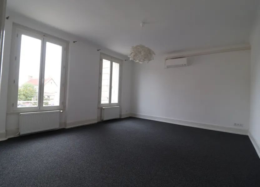Appartement Quai Maréchal Joffre à Cosne-Cours-sur-Loire
