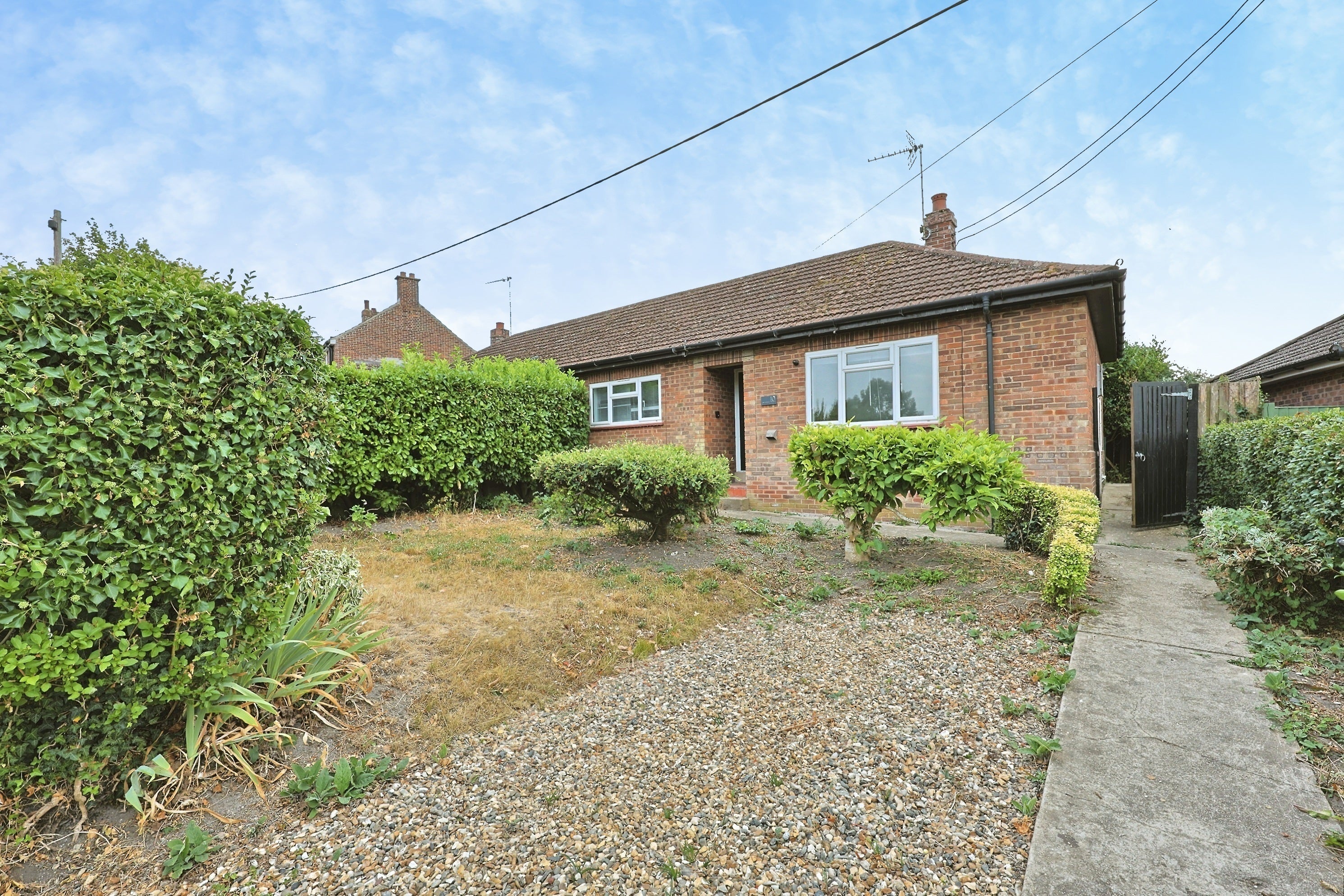 House Saint Michaels Crescent in Breckland District