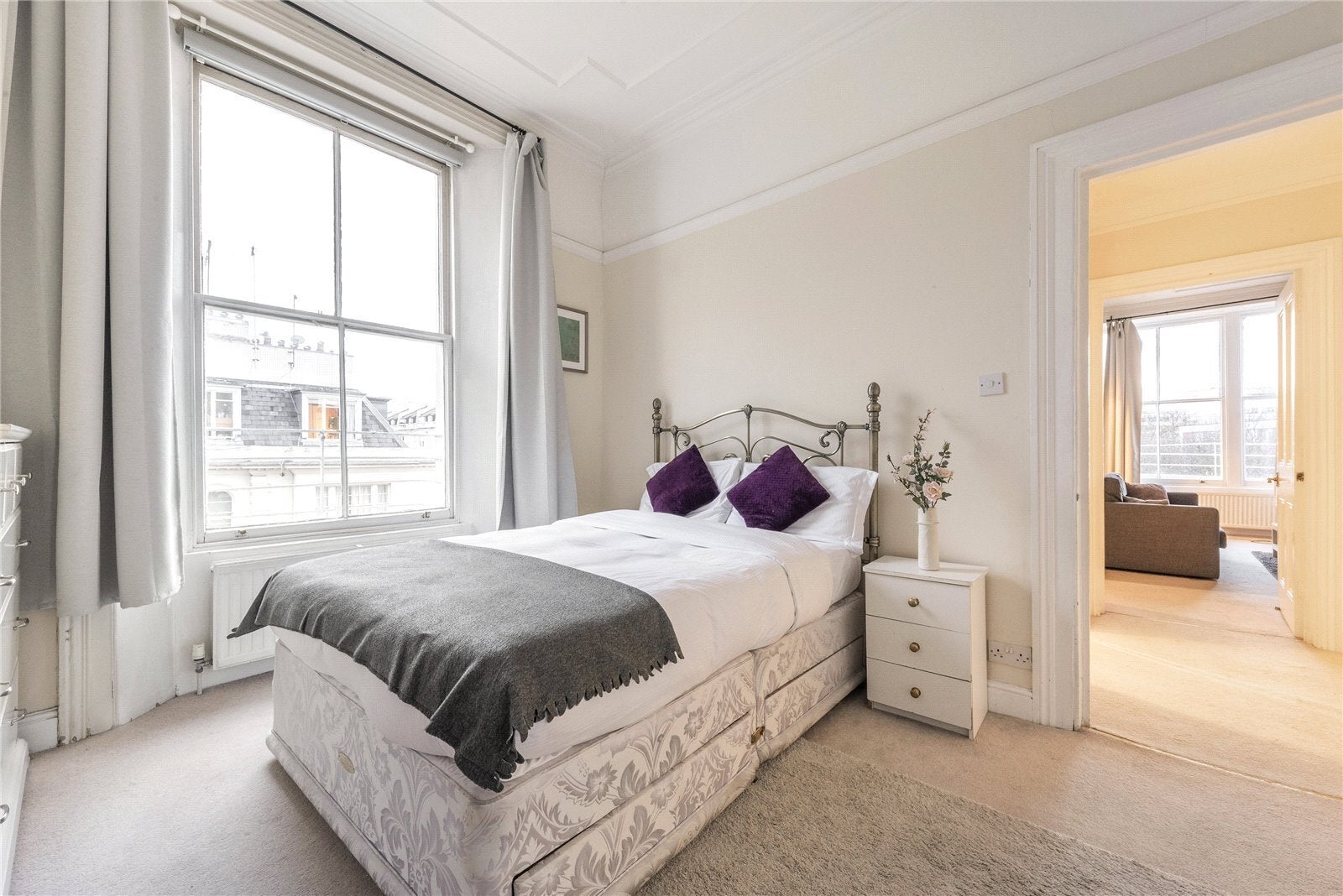 Flat Gloucester Terrace in City of Westminster