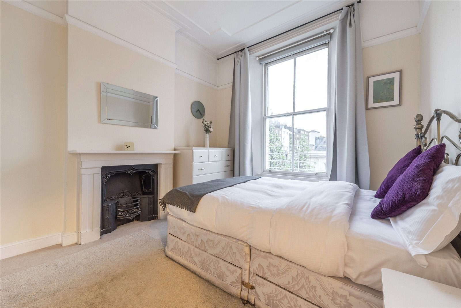 Flat Gloucester Terrace in City of Westminster