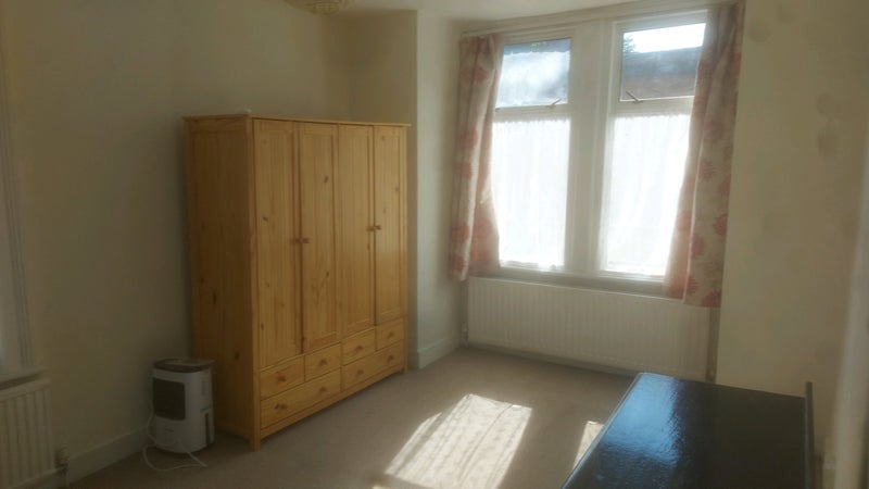 Room Seaford Road in Greater London