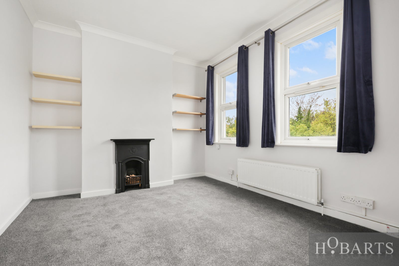 Flat Buckingham Road in Greater London