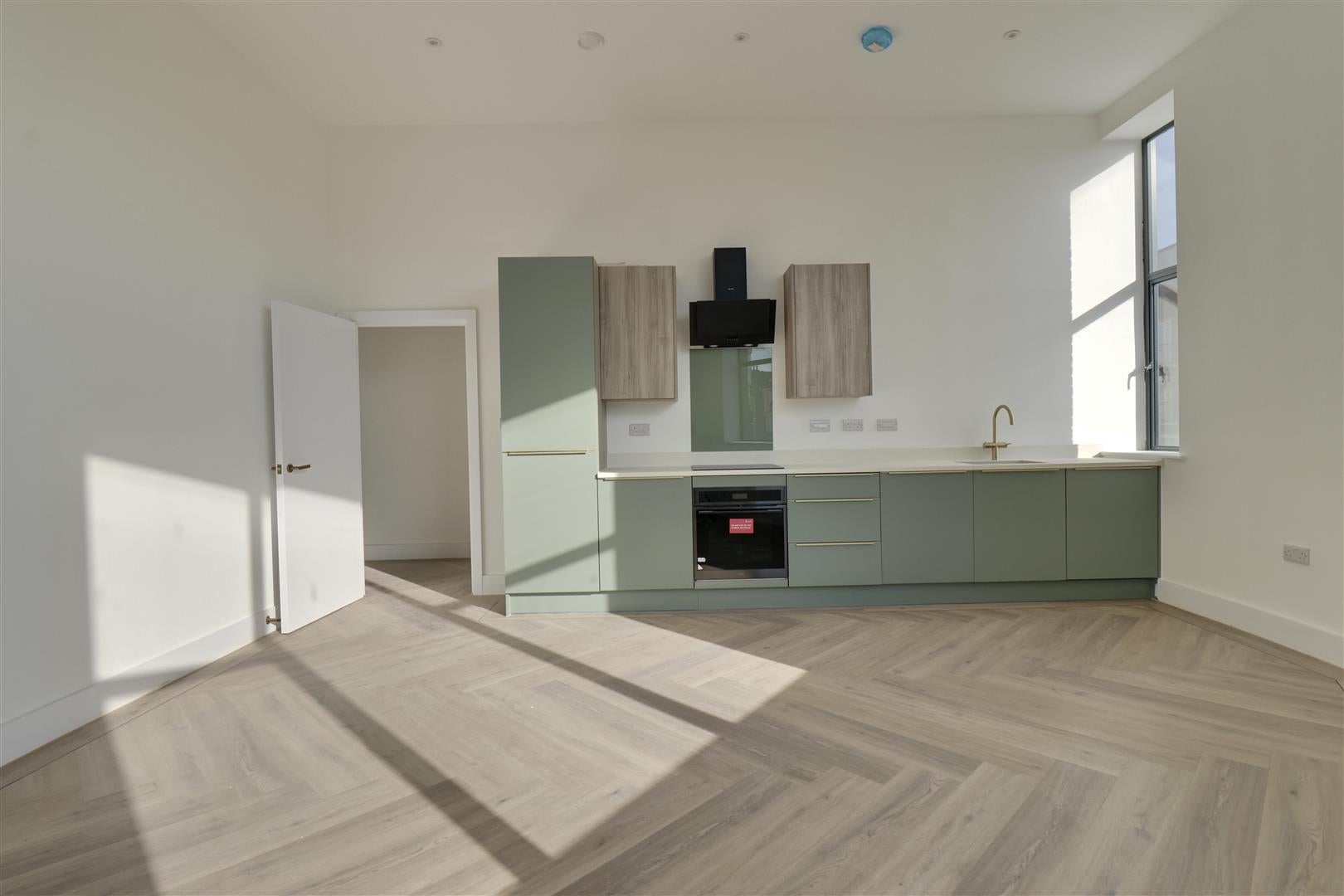 Flat Palmerston Road in Portsmouth
