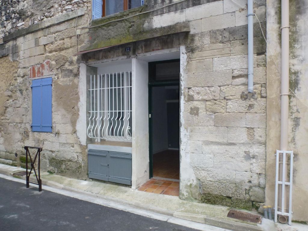 Flat Place de la République in Monteux