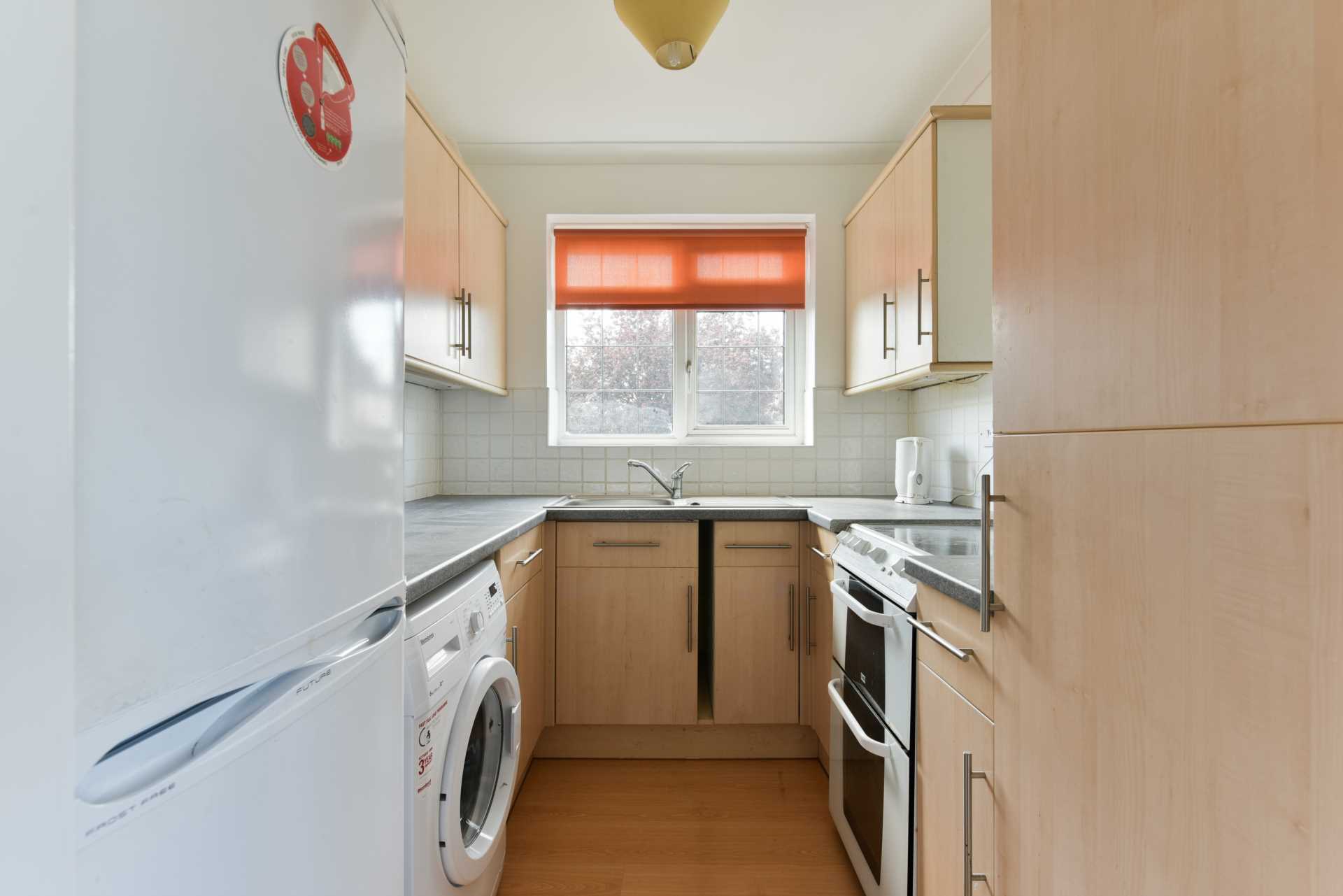 Flat Epsom Road in Epsom and Ewell