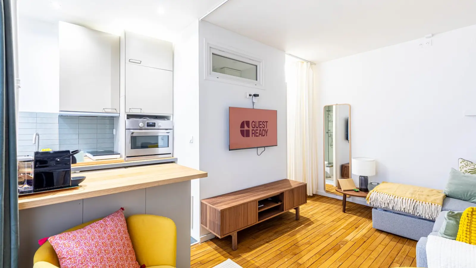 Flat Rue des Dames in Paris