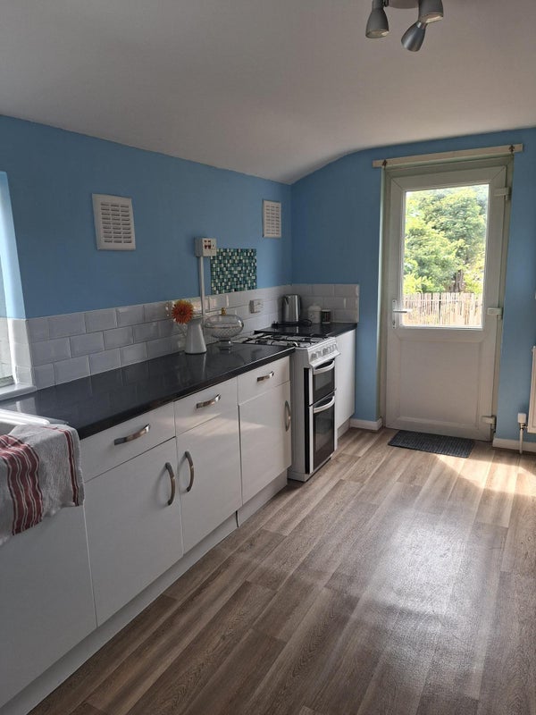 Room Naylor Road in Greater London