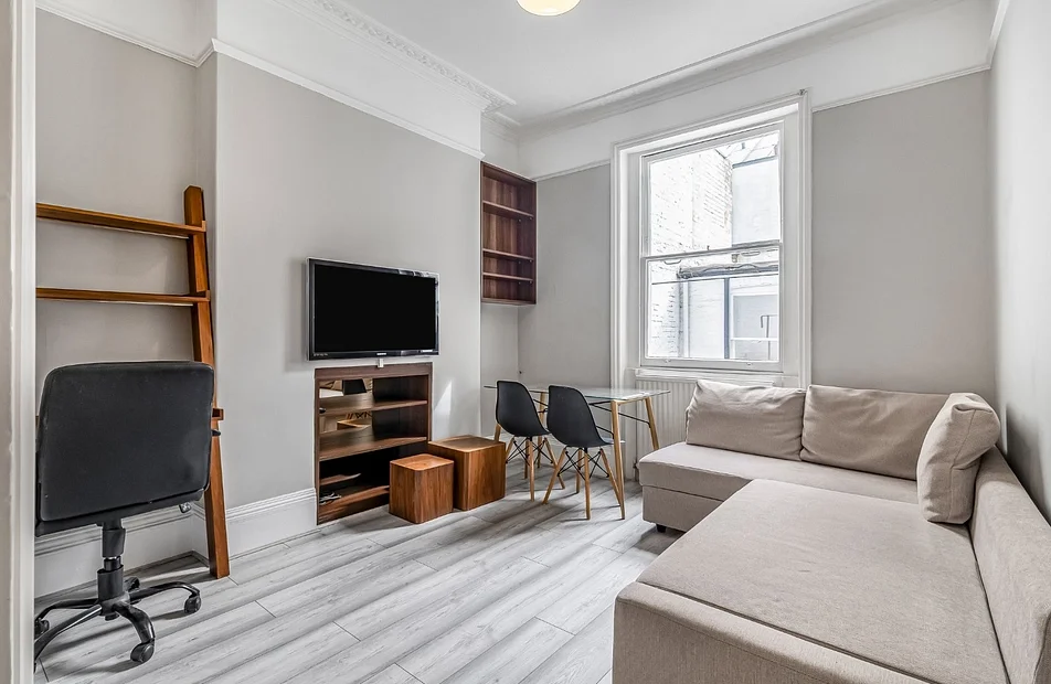 Flat Gloucester Place in City of Westminster
